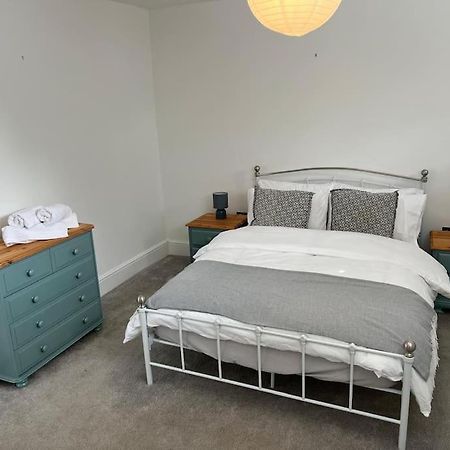 2 Bedroom Cottage In Old Town Swindon Luaran gambar